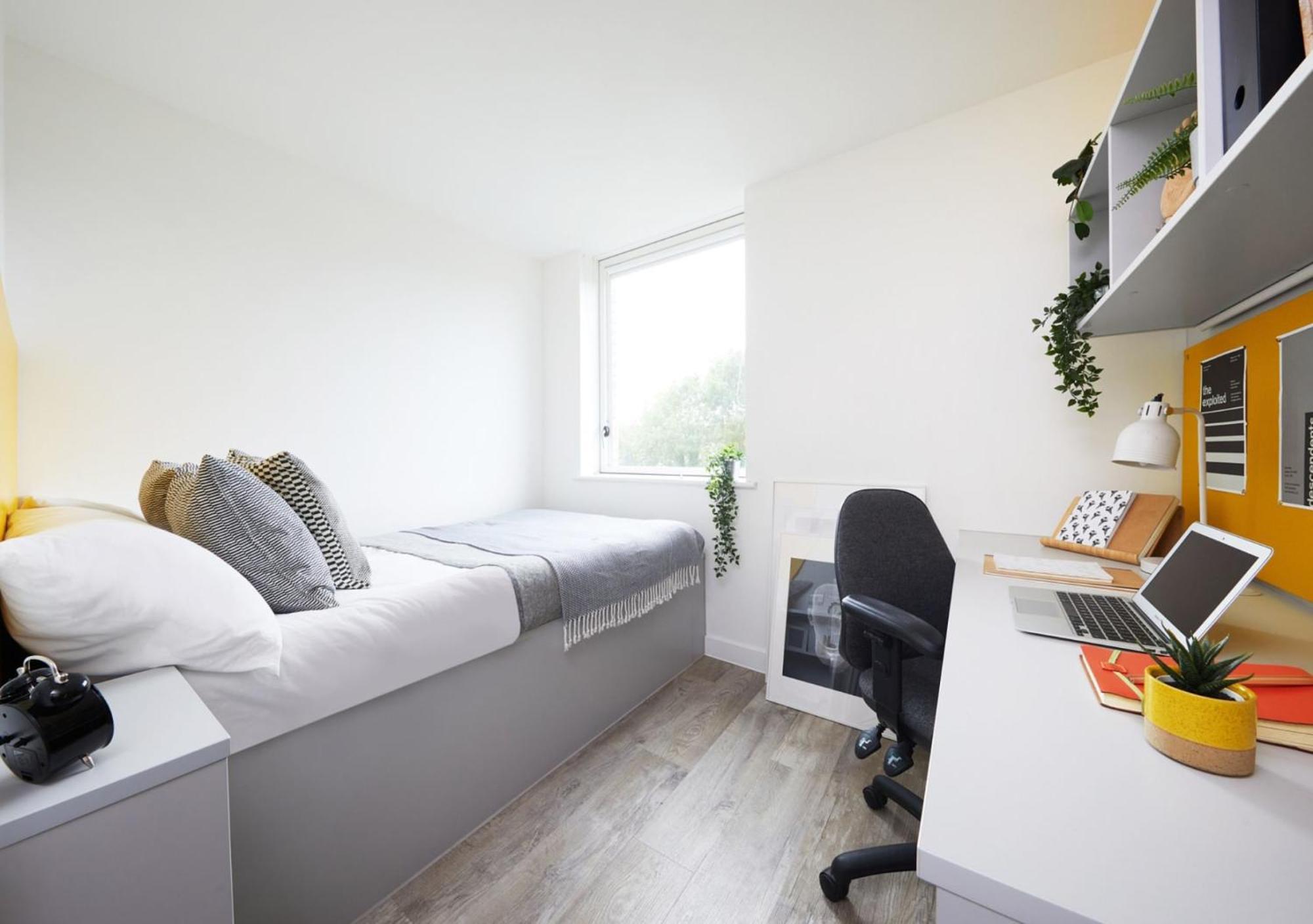 For Students Only Ensuite Bedrooms With Shared Kitchen At Cathedral Point In Winchester Exterior foto
